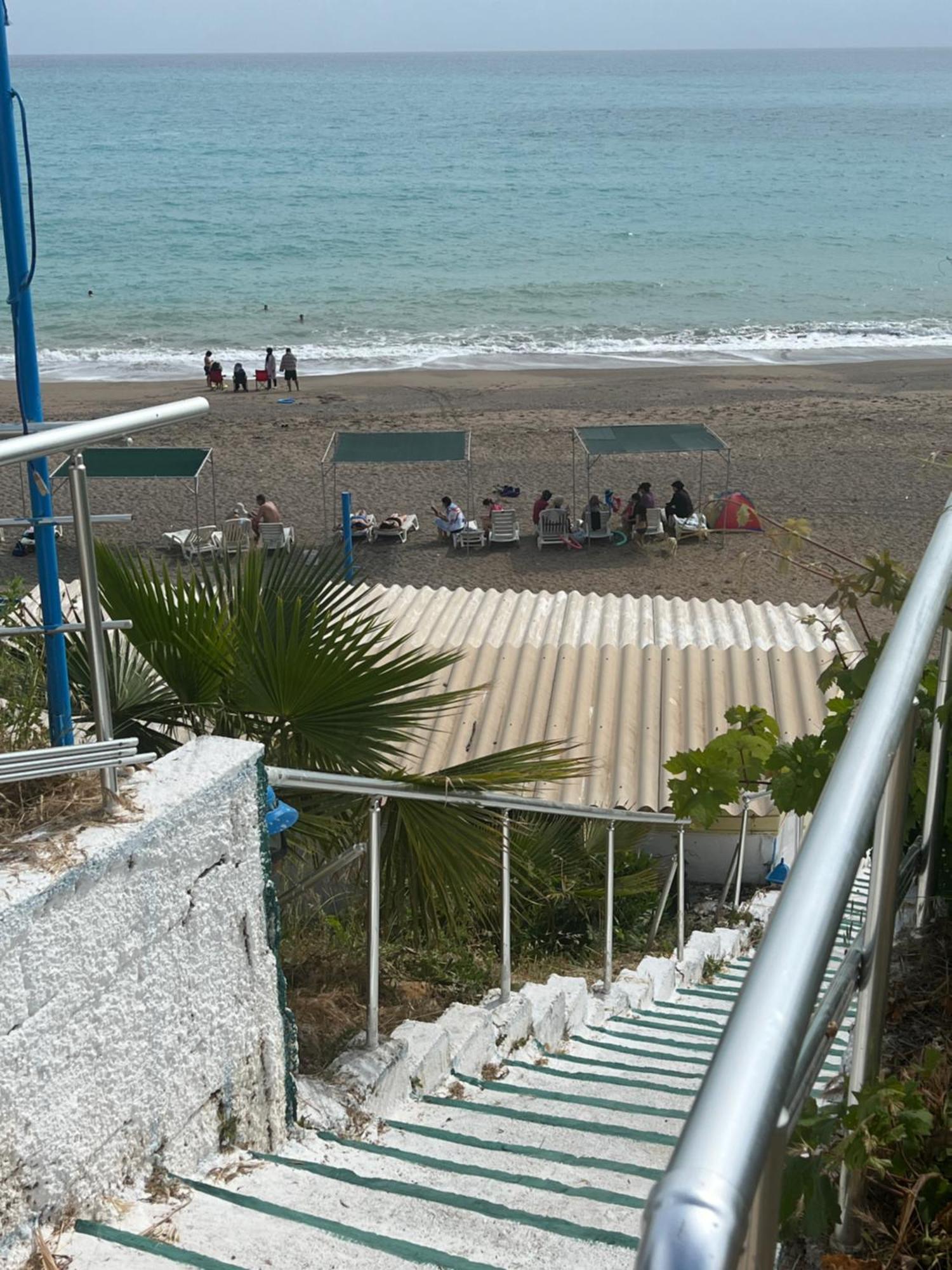 Mavi Cennet Camping Caravan Kızılot Esterno foto