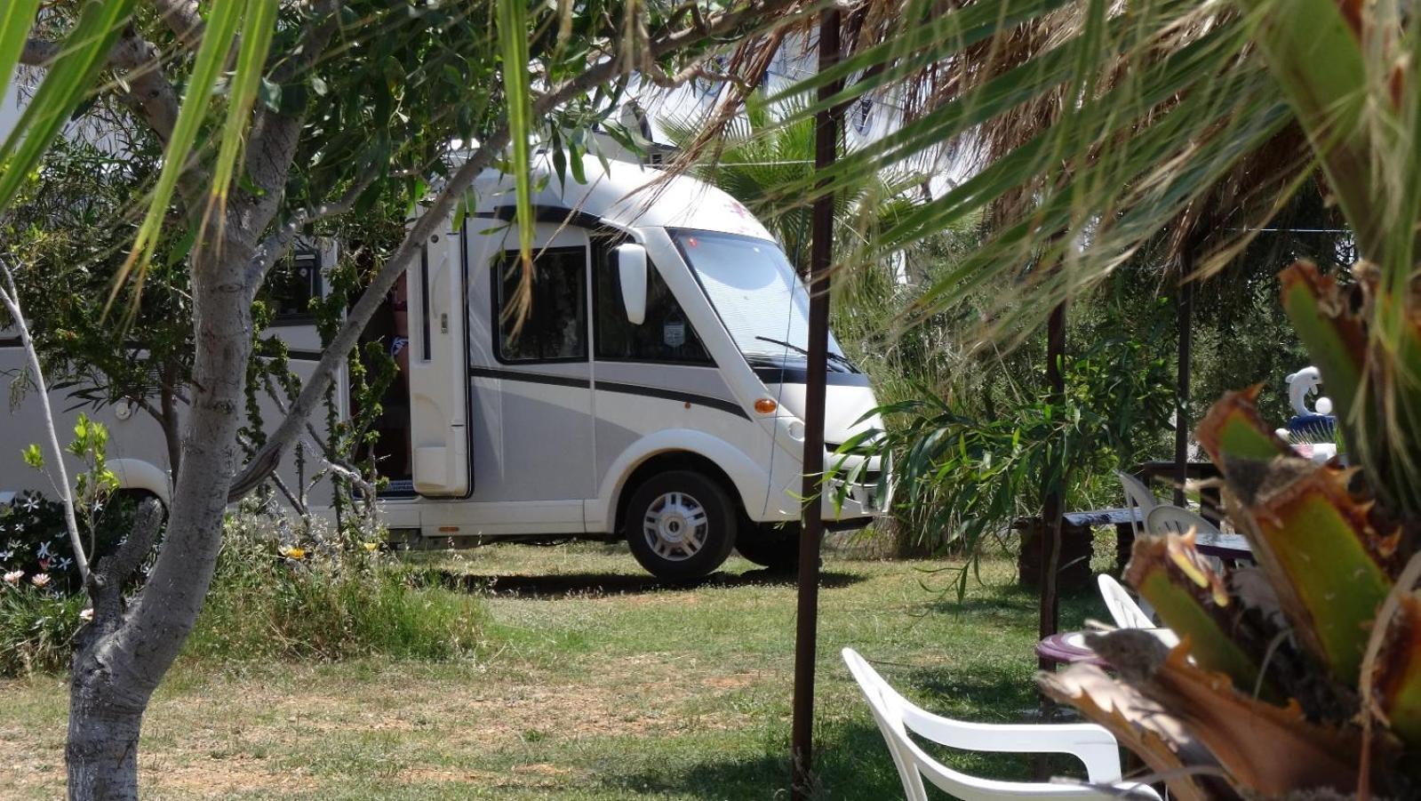 Mavi Cennet Camping Caravan Kızılot Esterno foto
