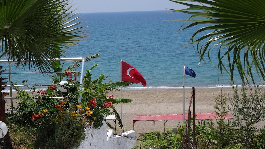 Mavi Cennet Camping Caravan Kızılot Esterno foto