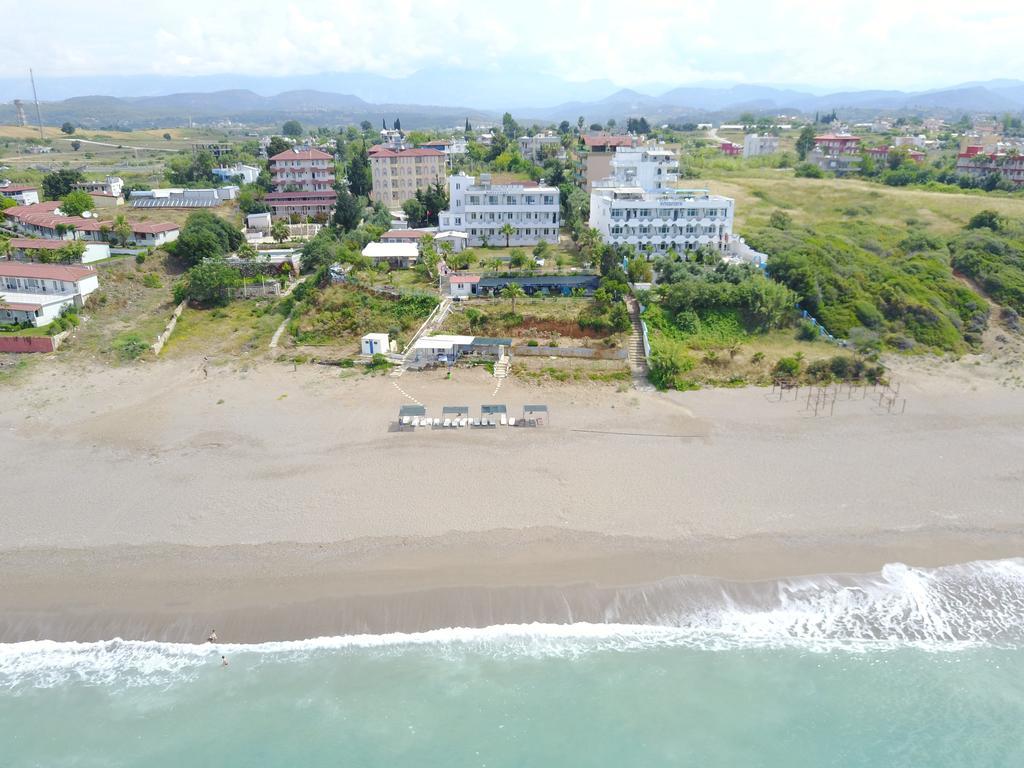Mavi Cennet Camping Caravan Kızılot Esterno foto