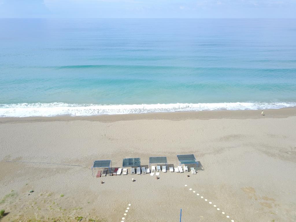 Mavi Cennet Camping Caravan Kızılot Esterno foto