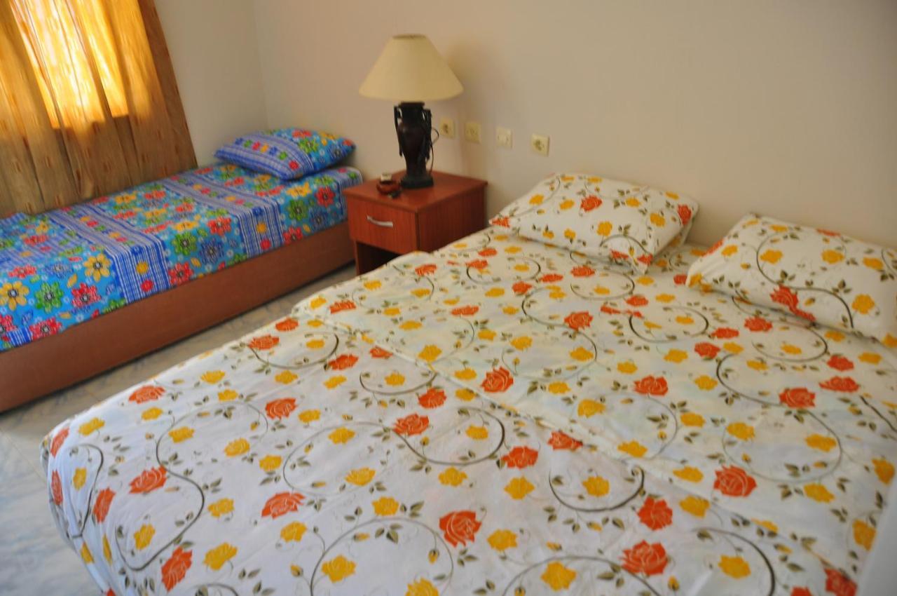 Mavi Cennet Camping Caravan Kızılot Esterno foto