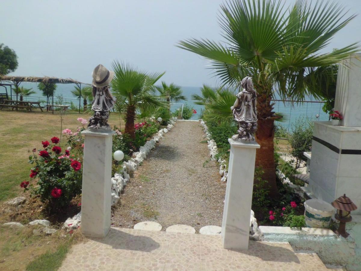 Mavi Cennet Camping Caravan Kızılot Esterno foto